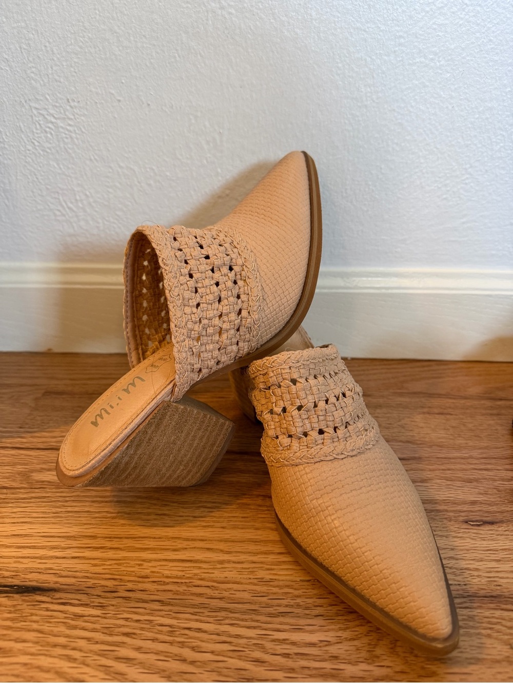 Mi.iM Real Leather Woven Pointed-Toe Mule Heels